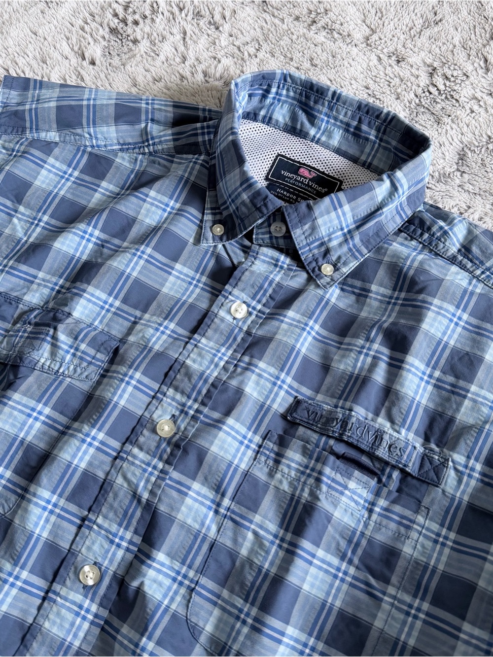 Vineyard Vines Performance Harbor Shirt Vented Whale Men’s L Blue Plaid Buttons